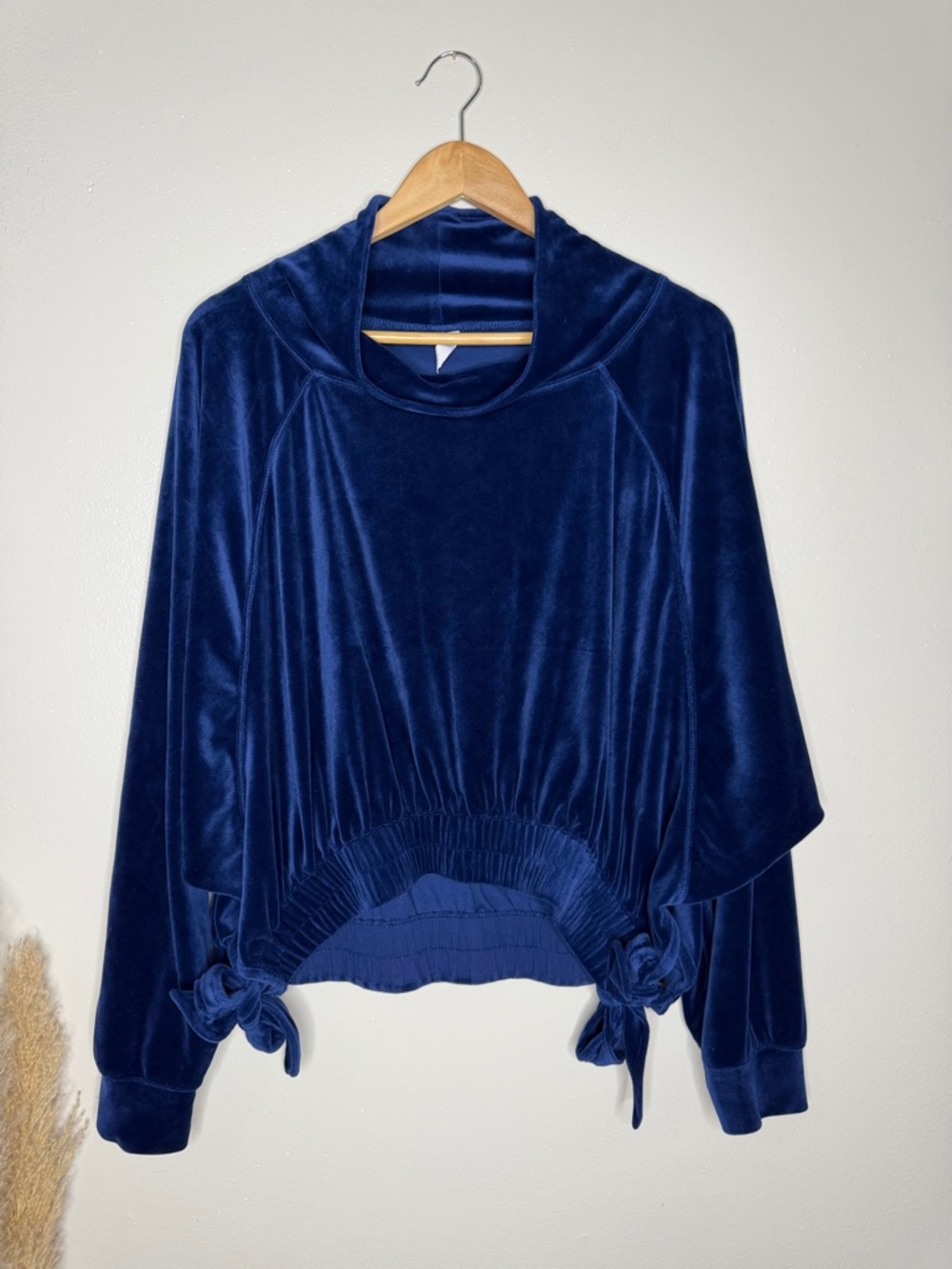 Anthropologie Daily Practice‎ Velvet Blue Pulllover Sweatshirt - Picture 2 of 11